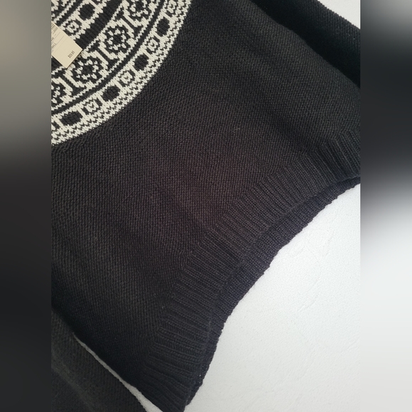 NWT American Eagle Outfitters Fair Isle Knit Scoop Neck Black/White Sweater Smal - Picture 7 of 12